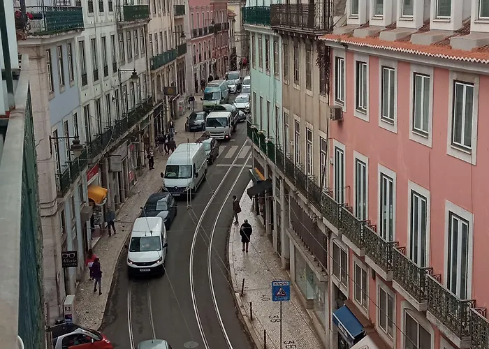 Happy At Chiado 3*