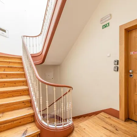 Happy At Chiado בית הארחה