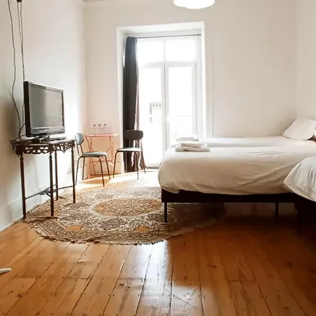 Happy At Chiado 3* ליסבון