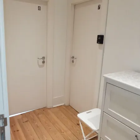 Happy At Chiado ליסבון