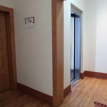 בית הארחה Happy At Chiado 3*