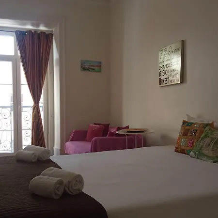 Happy At Chiado بيت ضيافة Lisboa