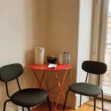 Happy At Chiado ליסבון