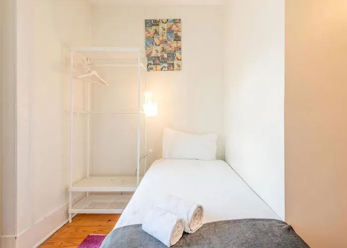 Happy At Chiado Pensión 3*