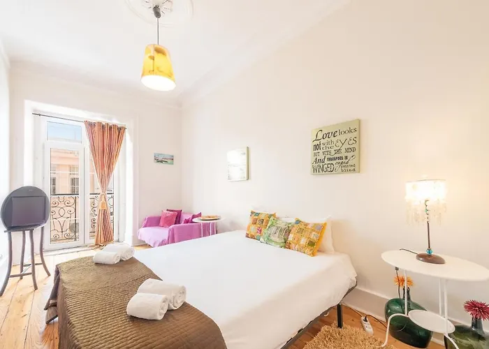 Konukevi Happy At Chiado 3*