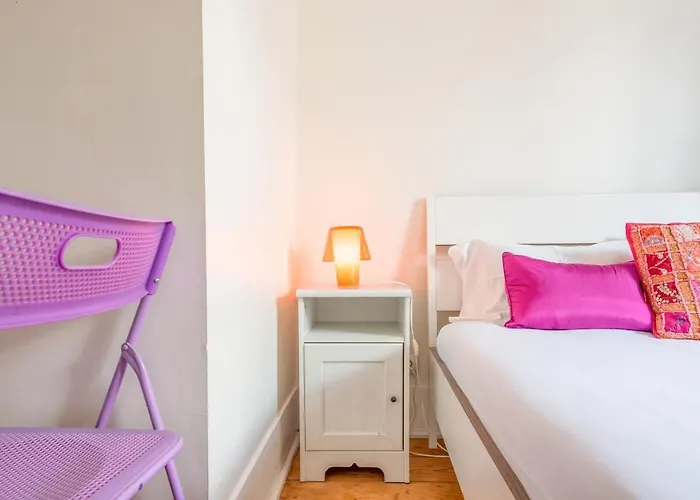 Happy At Chiado Гостевой дом Лиссабон